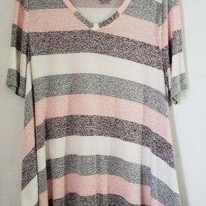 Lane Bryant Tri Color Lightweight Knit Top 14/16